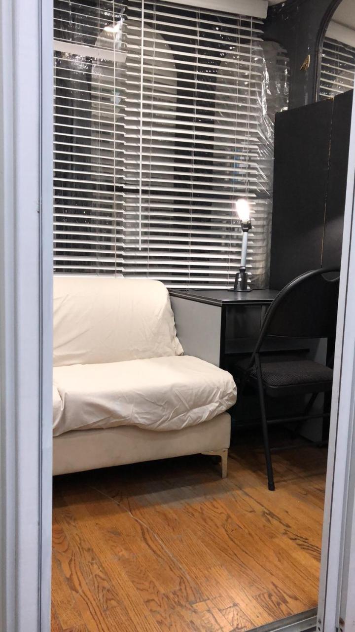 Guest House On The Carlton Street. 토론토 외부 사진